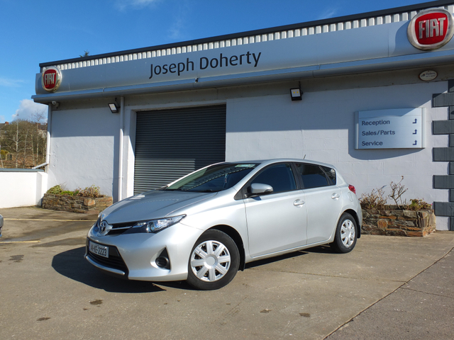 2014 Toyota Auris