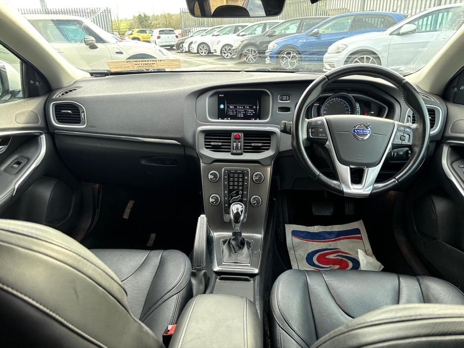 2015 Volvo V40 1.6L Petrol For Sale Images