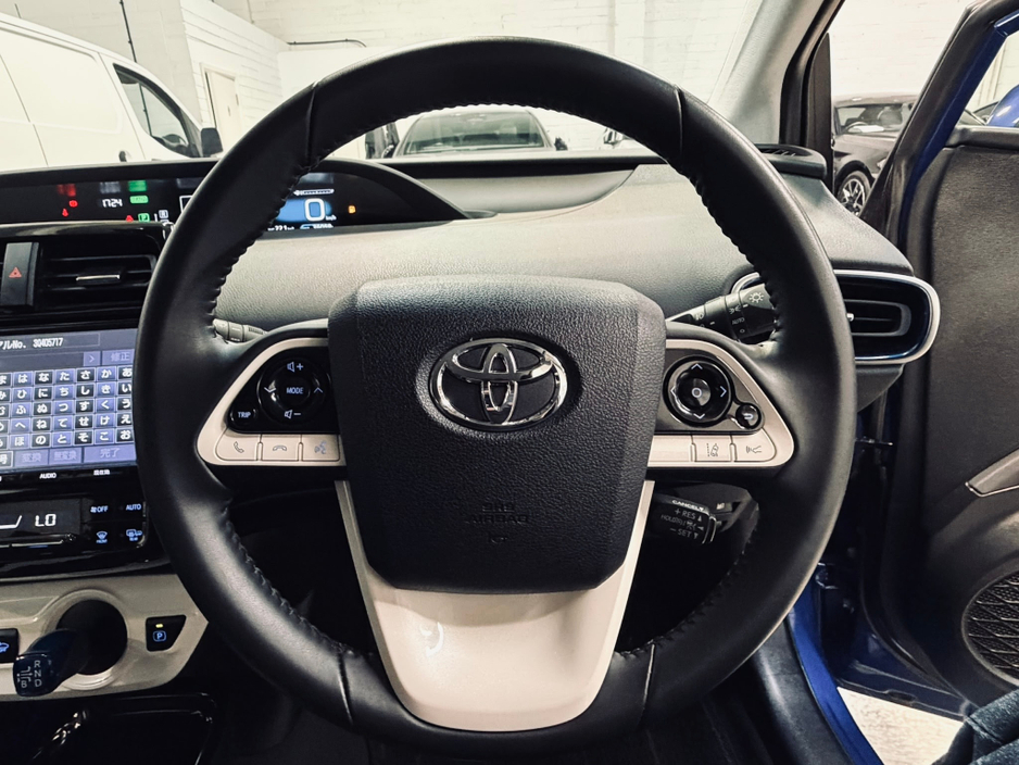 2018 Toyota Prius 1.8L Petrol Hybrid For Sale Images