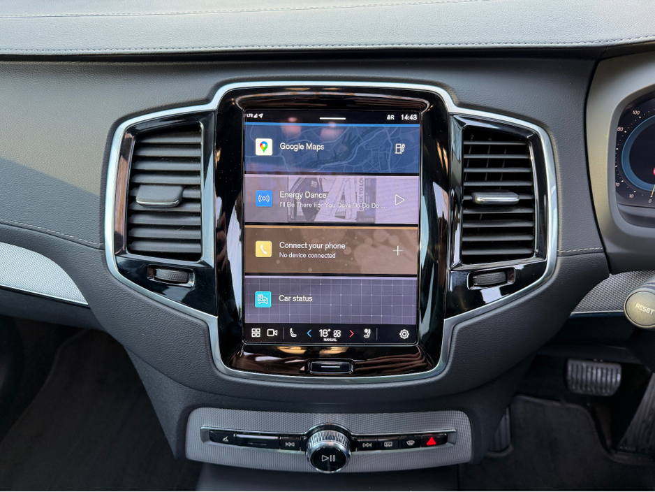 2023 Volvo XC90 2L Petrol Plug-in Hybrid For Sale Images