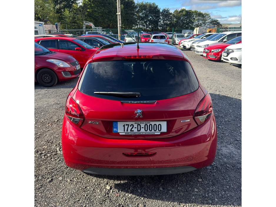 Peugeot 208 — thumbnail 8