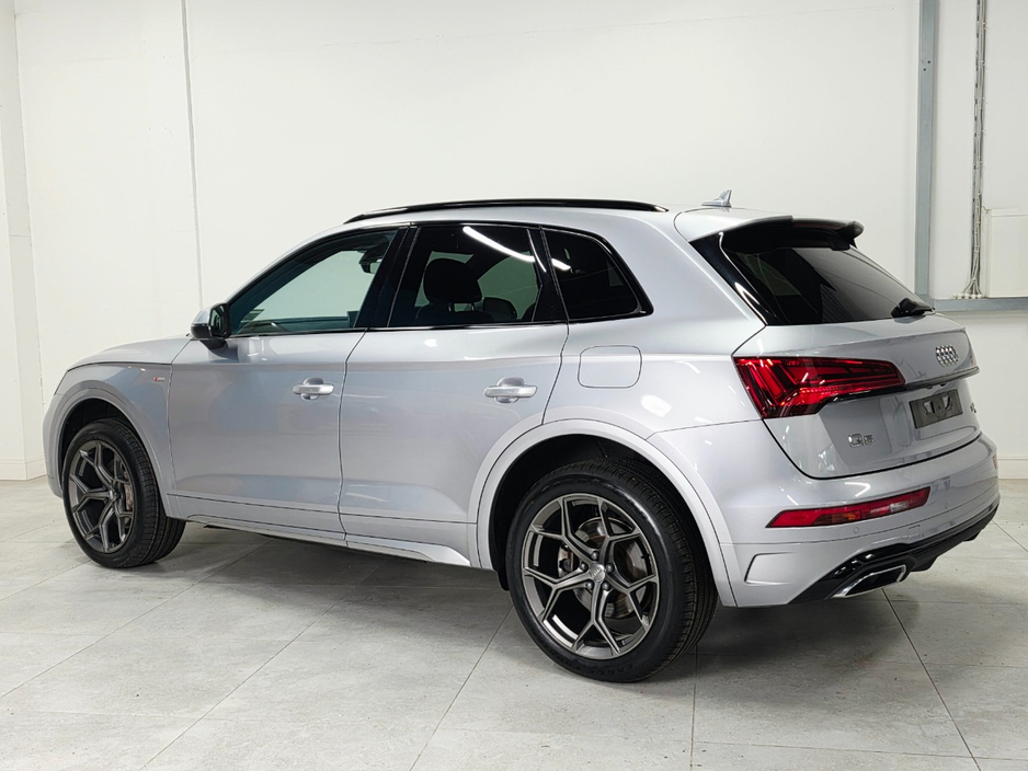 2022 Audi Q5 2L Petrol Plug-in Hybrid For Sale Images