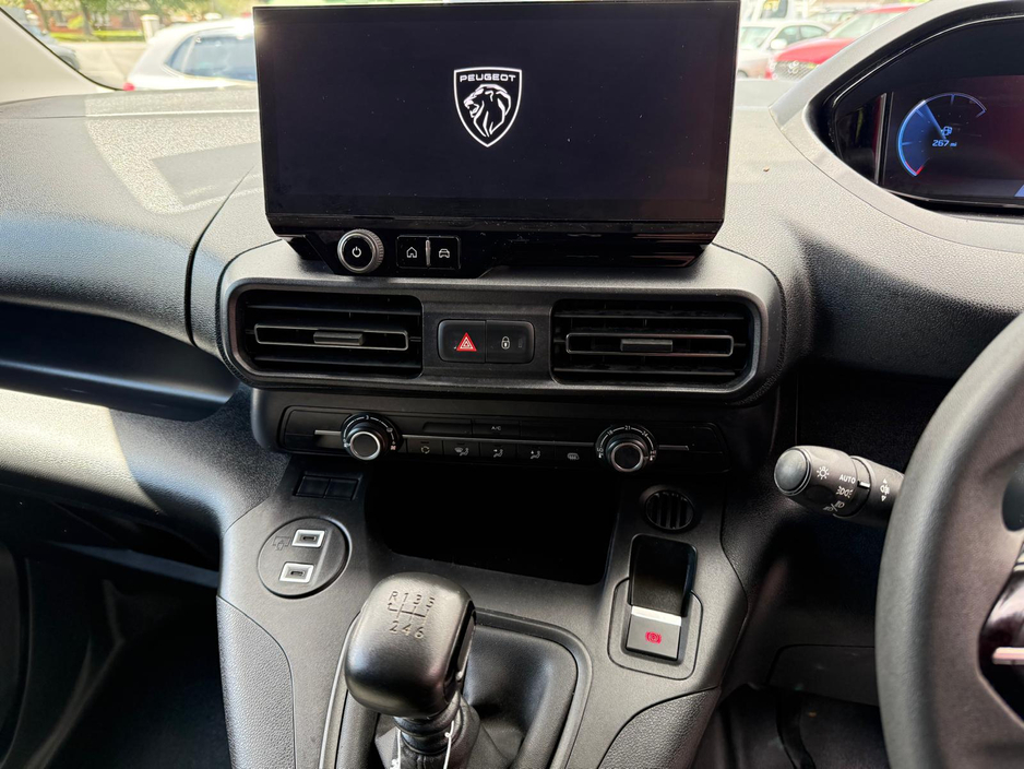 2024 Peugeot Partner 1.5L Diesel For Sale Images