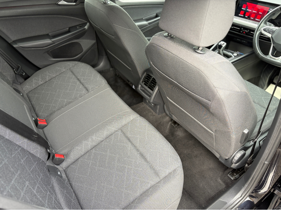 2023 Volkswagen Golf 1L Petrol For Sale Images