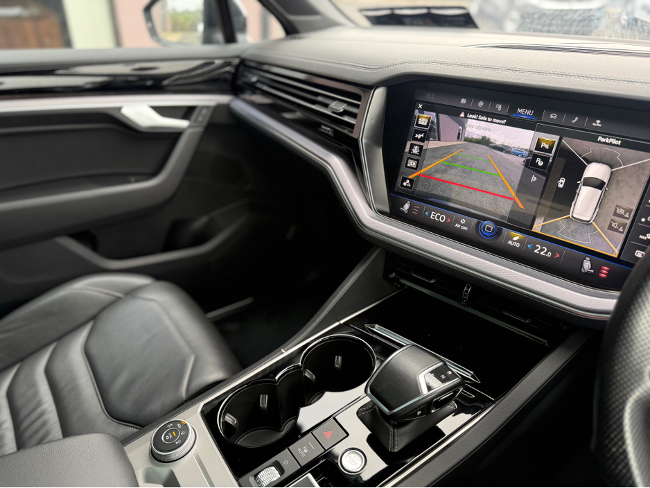 2022 Volkswagen Touareg 3L Diesel For Sale Images