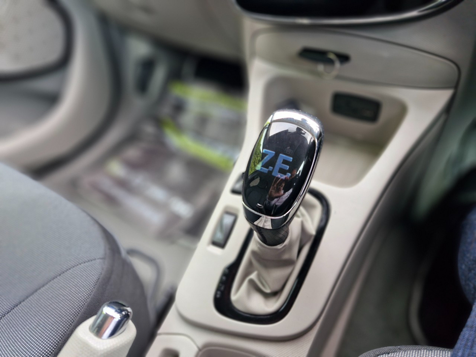 Renault Zoe DYNAMIQUE INTENSE LOW KMS — thumbnail 14