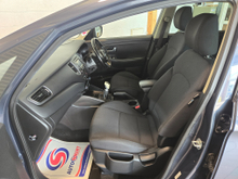 2014 Kia Carens 1.7L Diesel For Sale Images