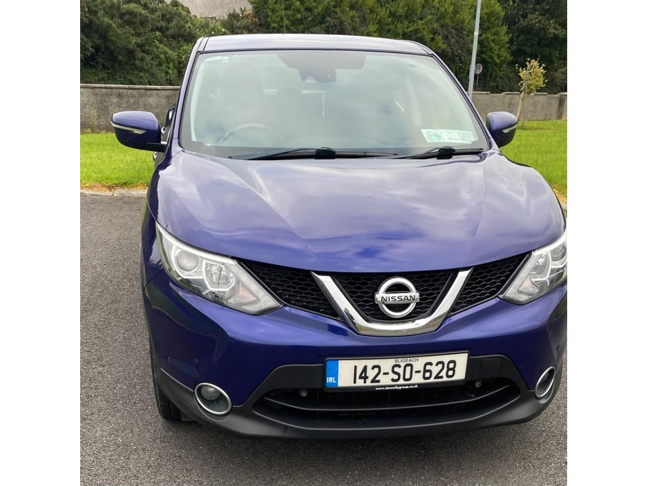 Nissan Qashqai 1.5 SV Hatchback Diesel Manual (110bhp)