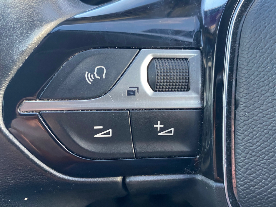 2020 Peugeot 3008 1.2L Petrol For Sale Images