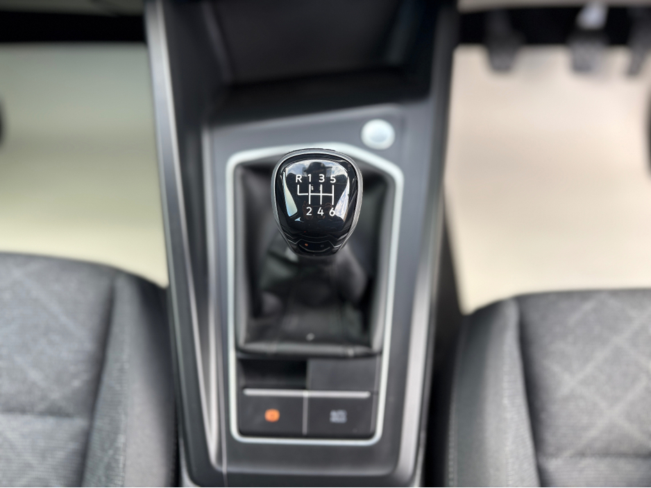 2021 Volkswagen Golf 1L Petrol For Sale Images