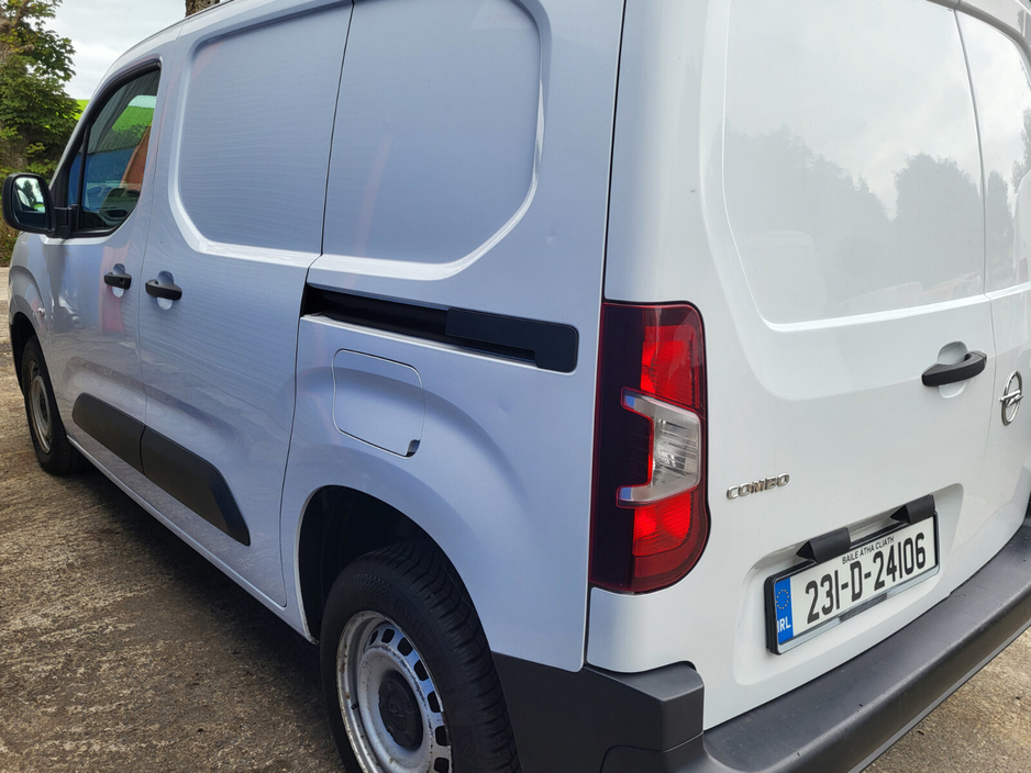2023 Opel Combo 1.5L Diesel For Sale Images