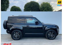 2025 Land Rover Defender 3.0L Diesel For Sale Images