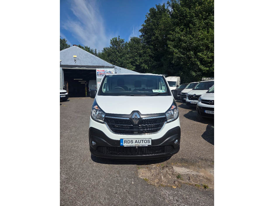 2021 Renault Trafic 2L Diesel For Sale Images