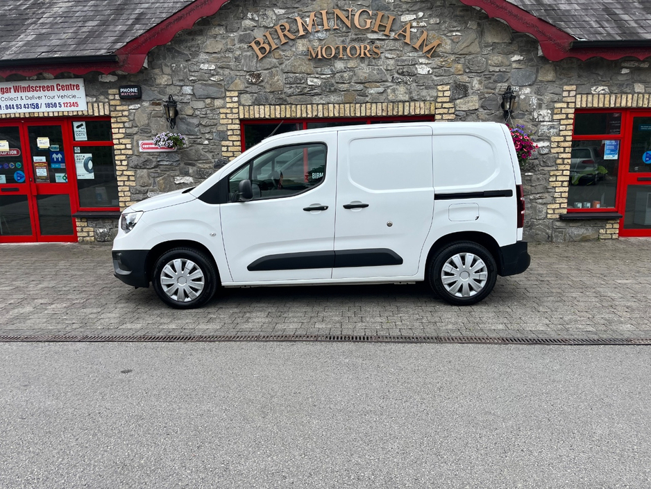 2022 Opel Combo 1.5L Diesel For Sale Images