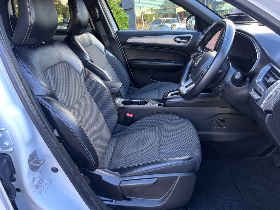 2024 Renault Arkana 1.6L Petrol For Sale Images