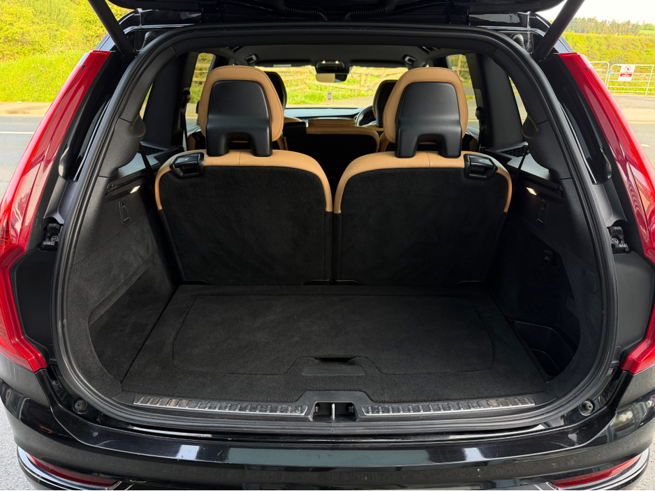 2019 Volvo XC90 2L Diesel For Sale Images