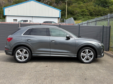 2021 Audi Q3 2L Diesel For Sale Images