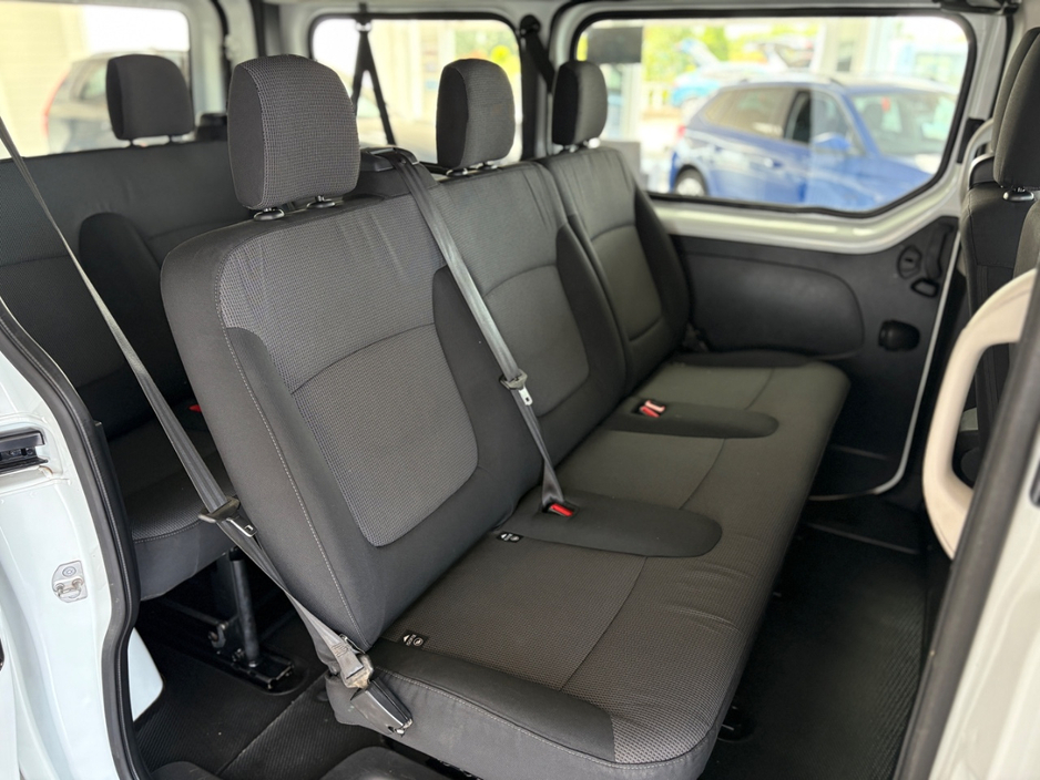 2023 Renault Trafic 2L Diesel For Sale Images