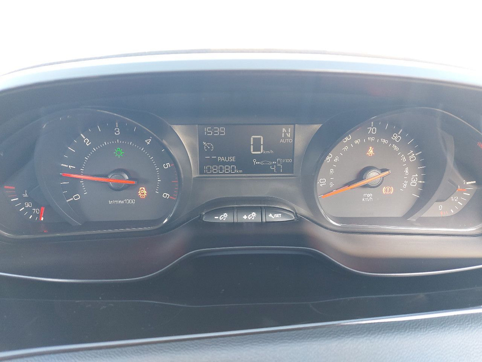 Peugeot 208 1.4 eHDI Access Hatchback Diesel Automatic (68bhp) — thumbnail 18