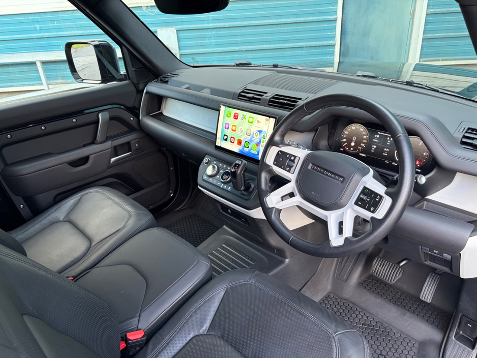 2025 Land Rover Defender 3L Diesel For Sale Images