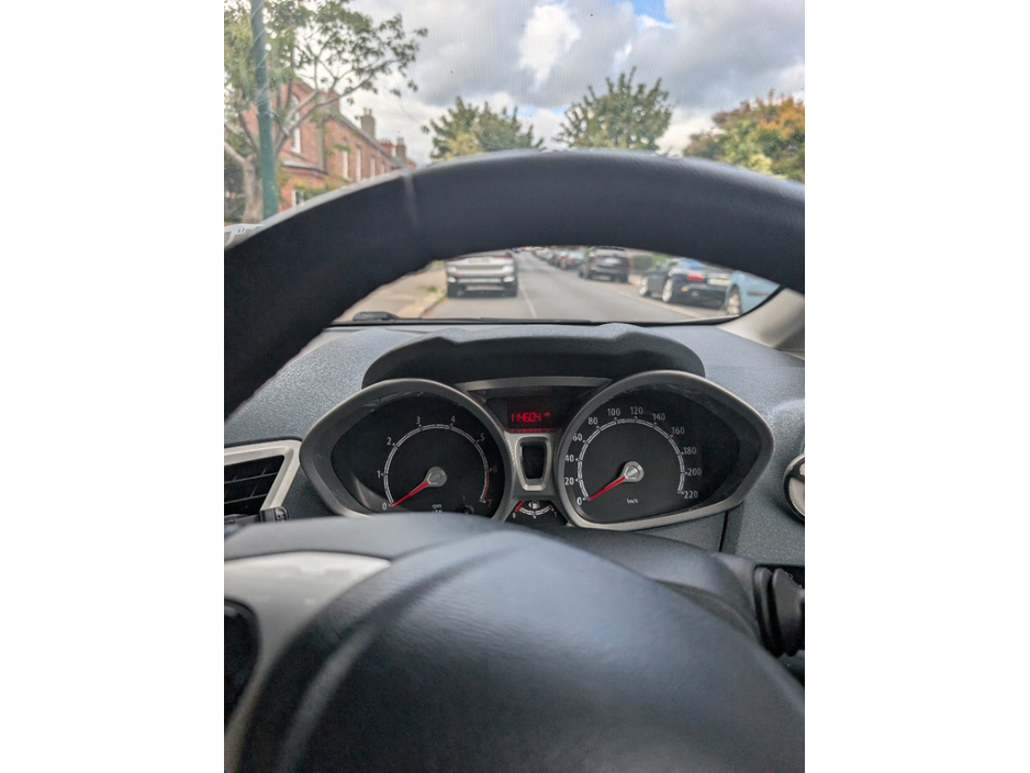Ford Fiesta TITANIUM 1.4 96PS 5DR A AUTO — thumbnail 7