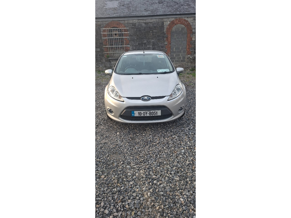 Ford Fiesta 1.25 ZETEC 82PS 5DR ARGENTO — thumbnail 2