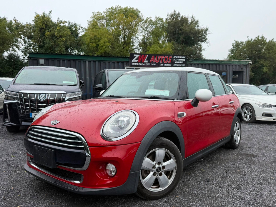 2017 MINI Hatch