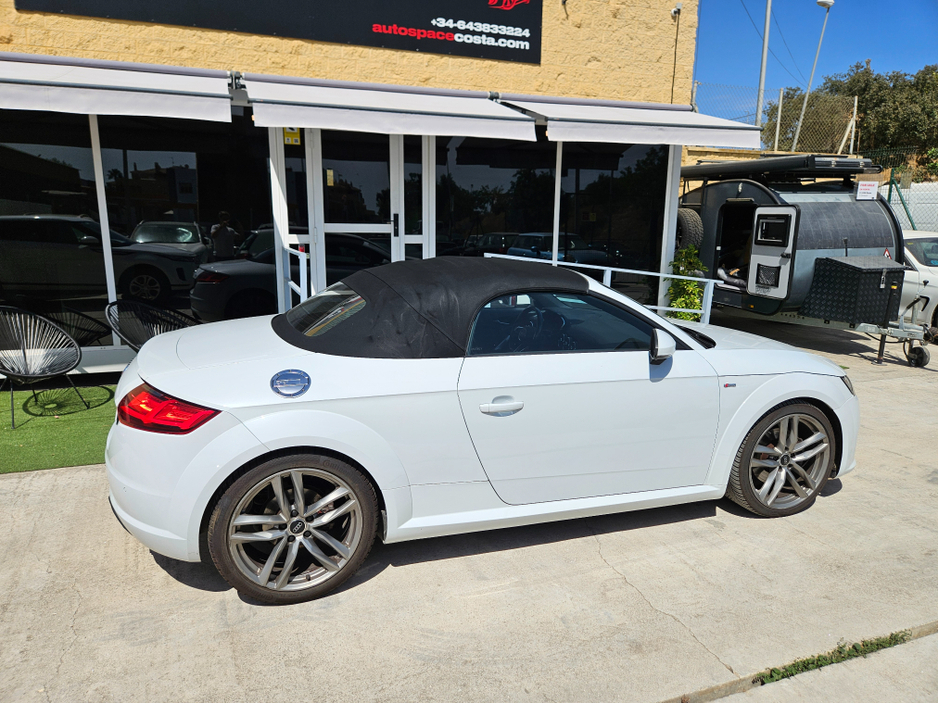 2016 Audi TT 2L Petrol For Sale Images