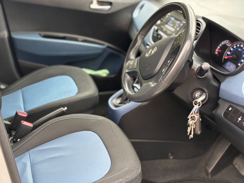 Hyundai i10 DELUXE 4DR AUTO — thumbnail 5