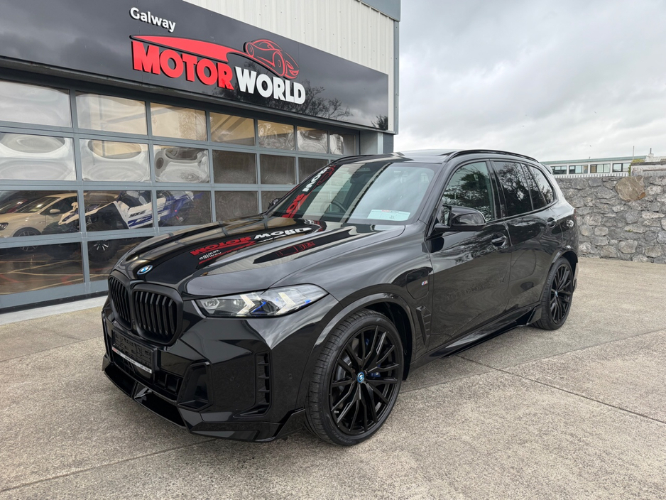 BMW X5 X DRIVE 50E M SPORT PRO & TECH PACKS
