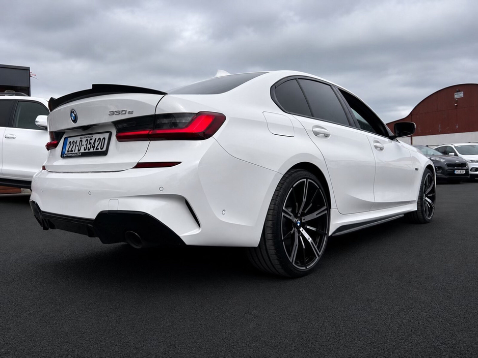 2022 BMW 3 Series 2L Petrol Plug-in Hybrid For Sale Images