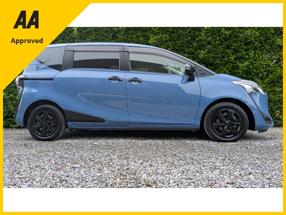 2021 Toyota Sienta 1.5L Petrol Hybrid For Sale Images