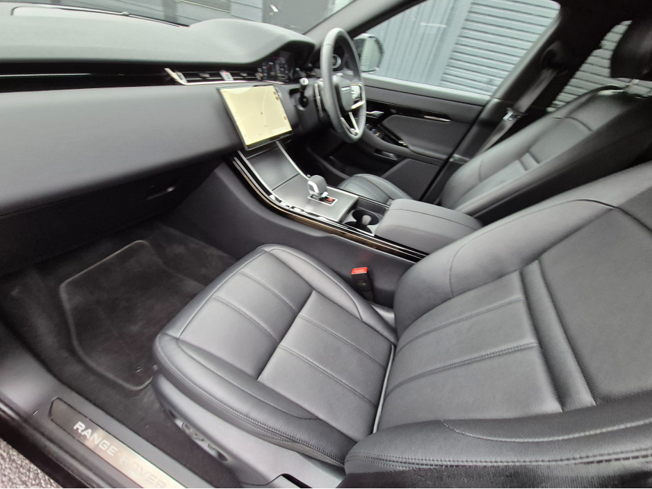 2024 Land Rover Range Rover Evoque 1.5L Petrol Plug-in Hybrid For Sale Images