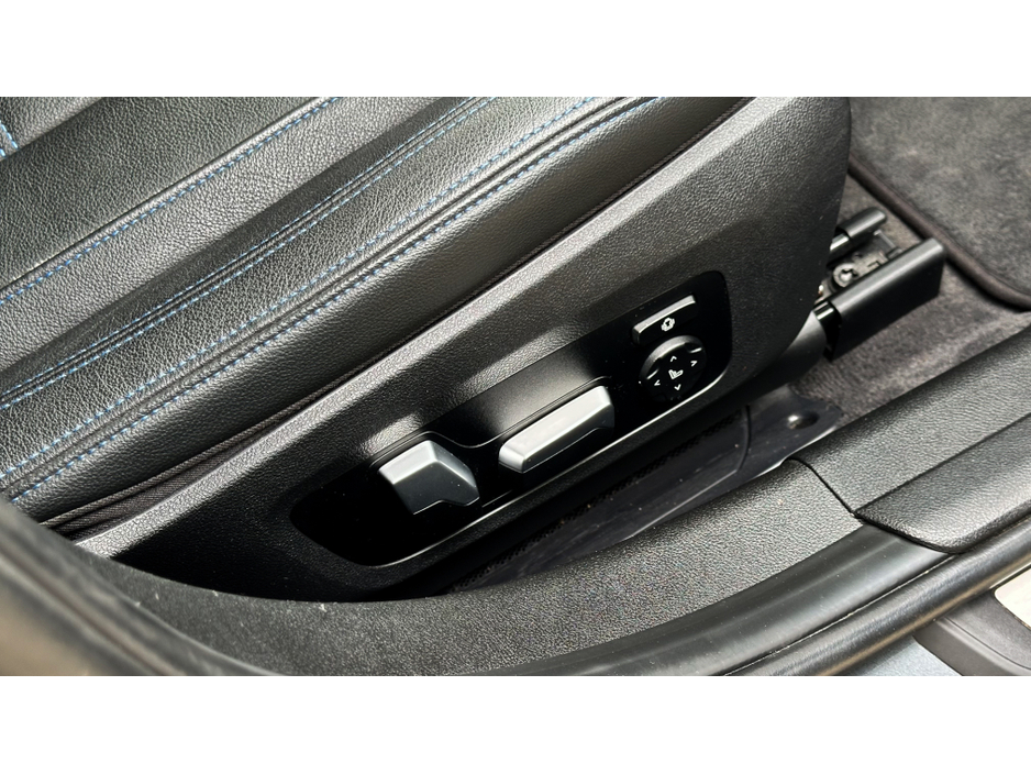 2020 BMW 3 Series 2.0L Petrol Plug-in Hybrid For Sale Images