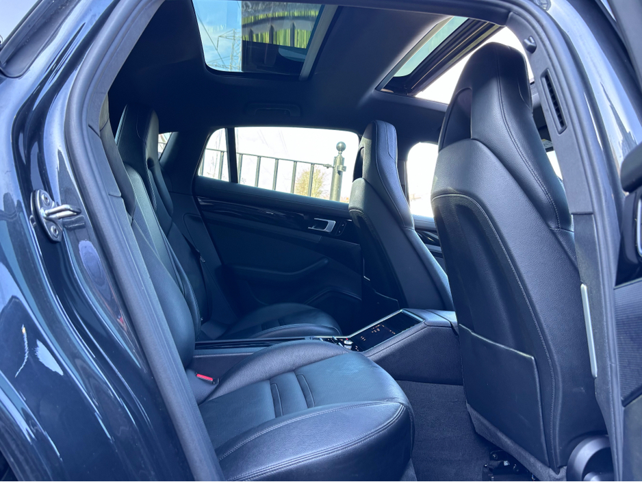 2018 Porsche Panamera 2.9L Petrol Plug-in Hybrid For Sale Images