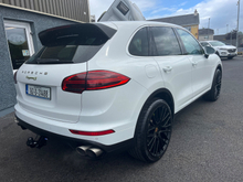 2016 Porsche Cayenne 3L Petrol Hybrid For Sale Images