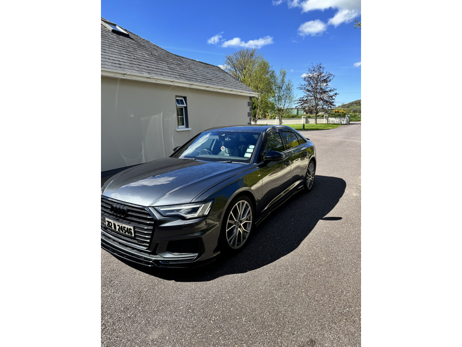 Audi A6 2.0 TDI 40 204PS 4 4DR AUTO BLACK EDITION with Black Styling