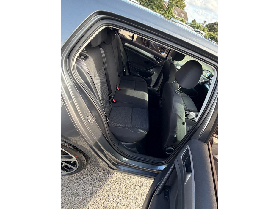 2017 Volkswagen Golf 1.6L Diesel For Sale Images