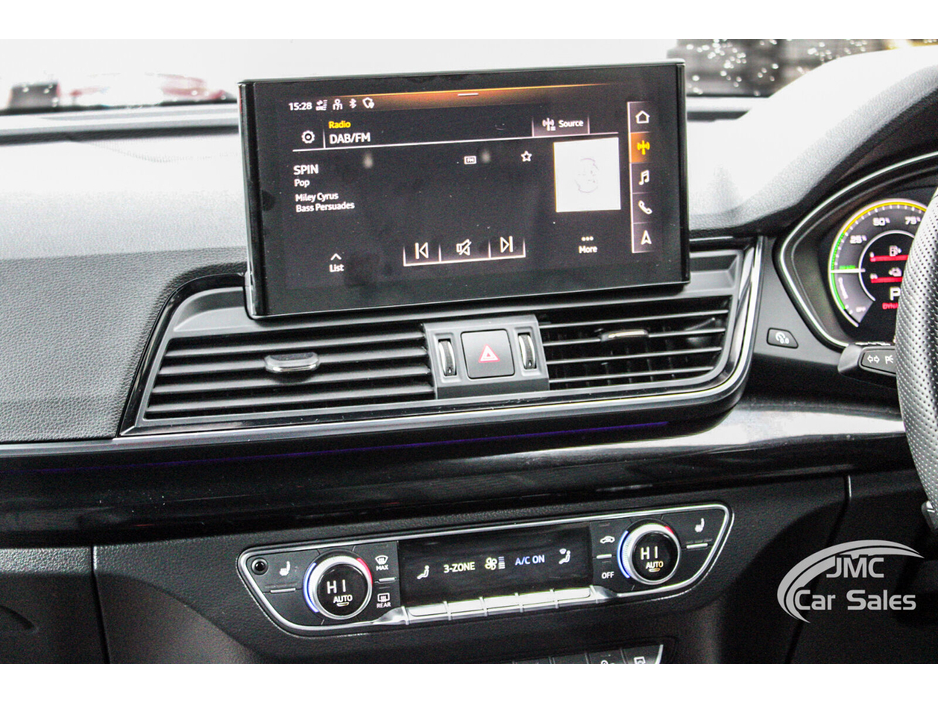 2023 Audi Q5 2L Petrol Hybrid For Sale Images