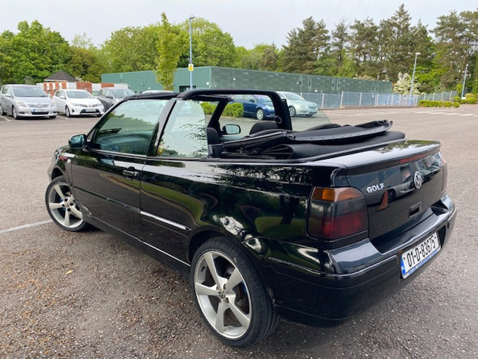 2001 Volkswagen Golf 2L Petrol For Sale Images