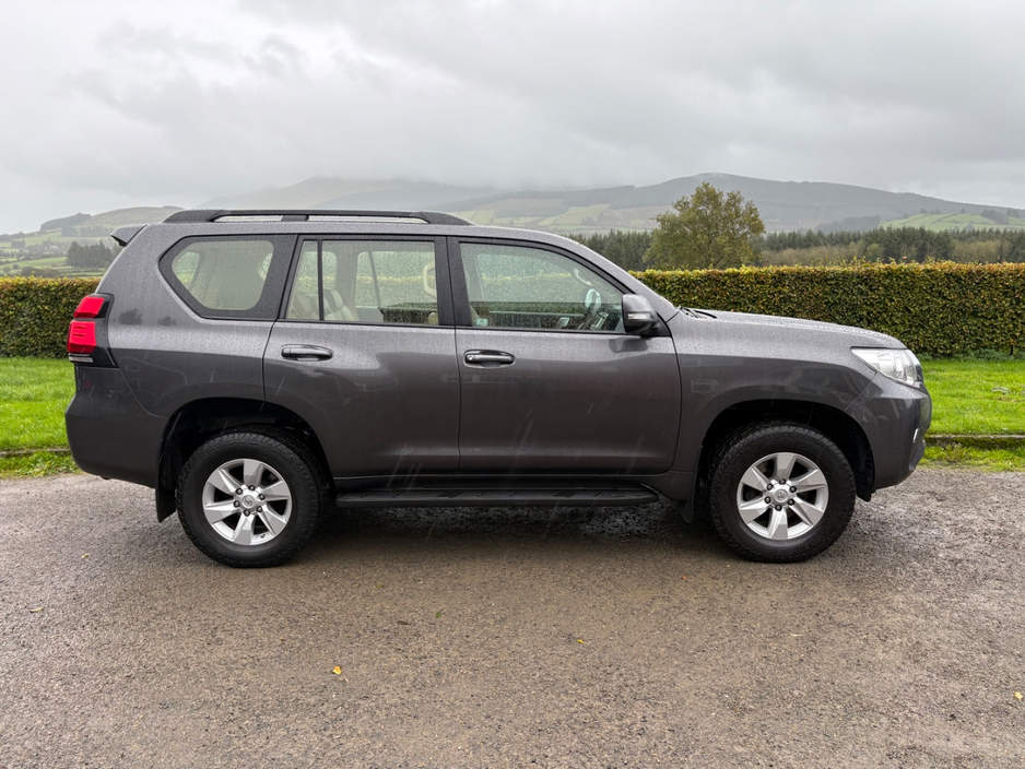 2019 Toyota Landcruiser For Sale Images