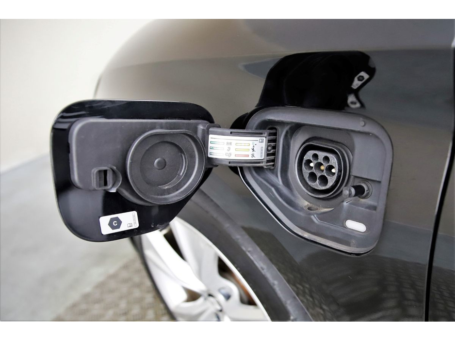 SEAT Leon 1.4 FR E-HYBRID DSG 204BHP HALF LEATHER*SPORT SEATS* — thumbnail 26
