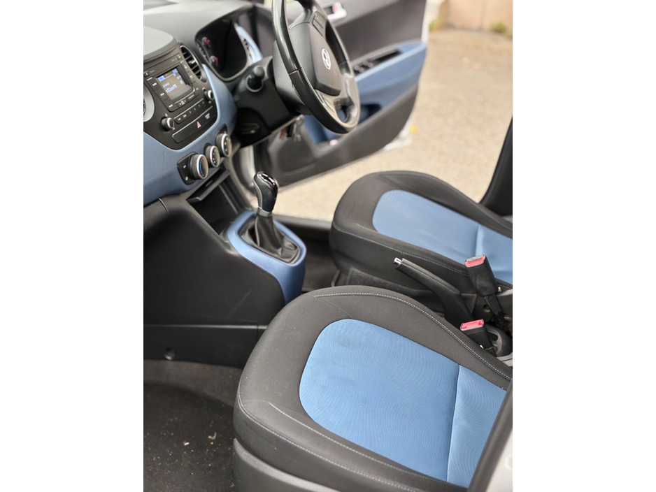 Hyundai i10 DELUXE 4DR AUTO — thumbnail 11