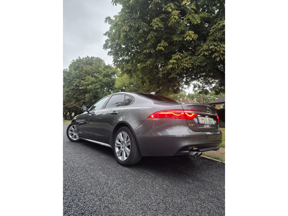 Jaguar XF 2.0 D RWD R-SPORT MY 18 4DR AUTO — thumbnail 28