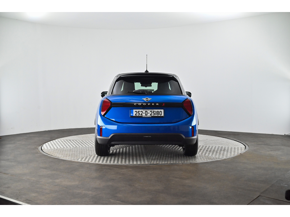 2025 MINI Cooper S 2L Petrol For Sale Images