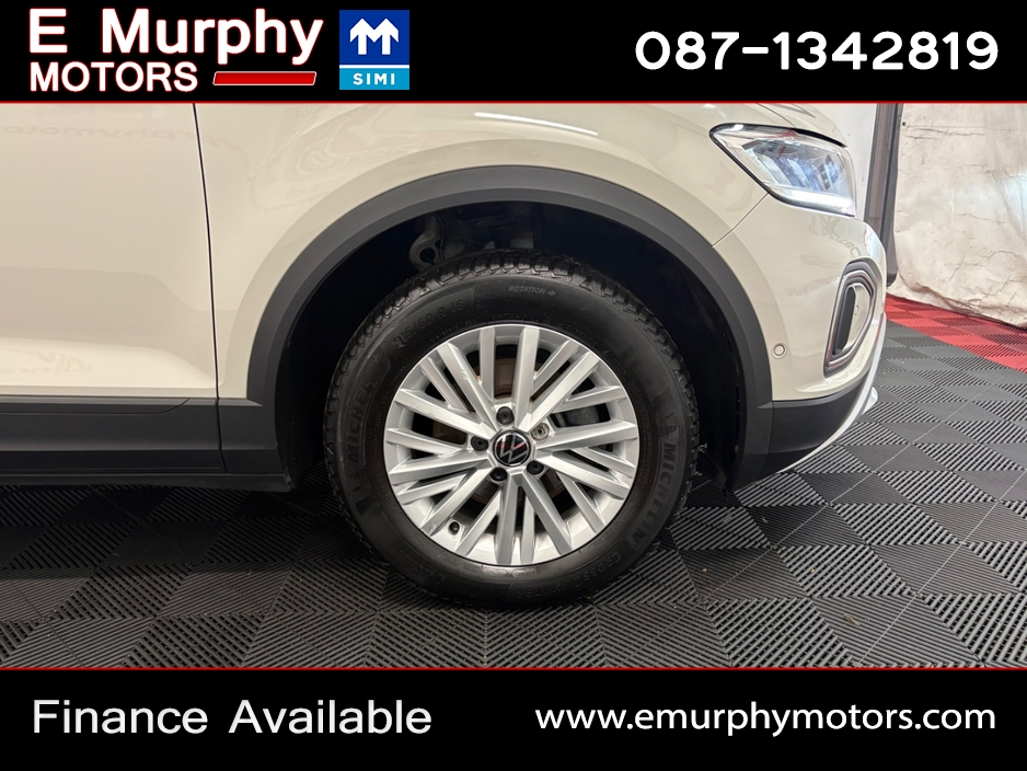 2023 Volkswagen T-Roc 1L Petrol For Sale Images