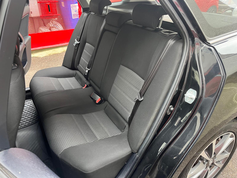 2013 Toyota Avensis 2L Diesel For Sale Images