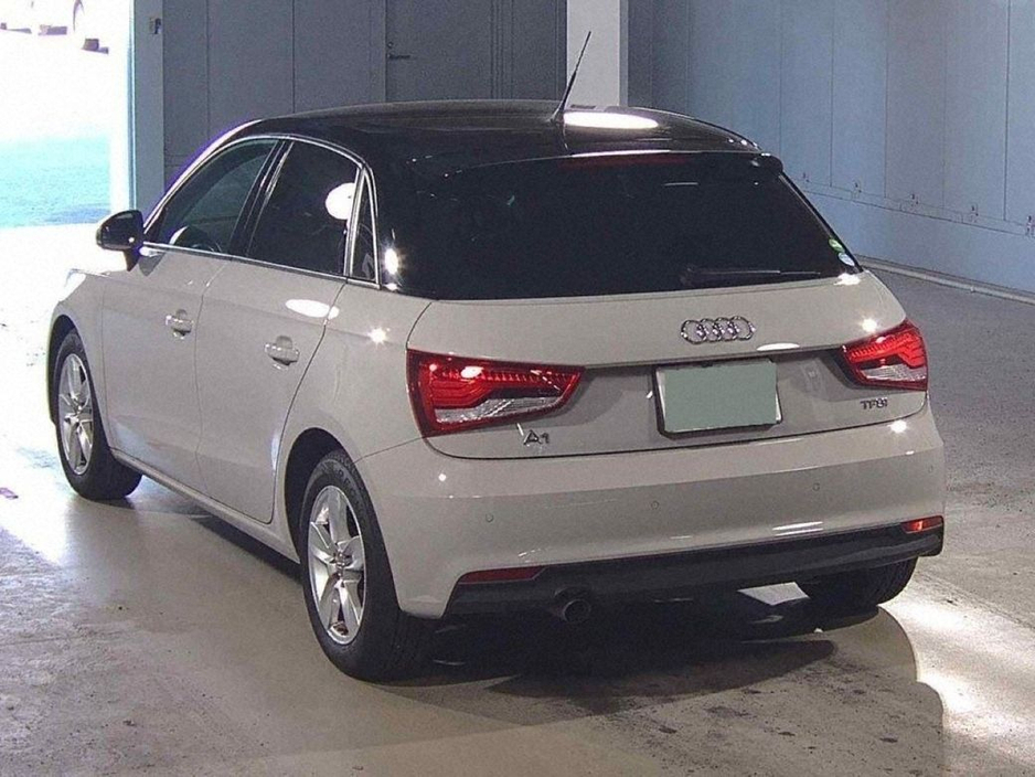 Audi A1 1.0 TFSI AUTOMATIC - MOCHA/BLACK TWO TONE - FACTORY ALLOYS - HEATED SEAT - REAR CAMERA — thumbnail 2