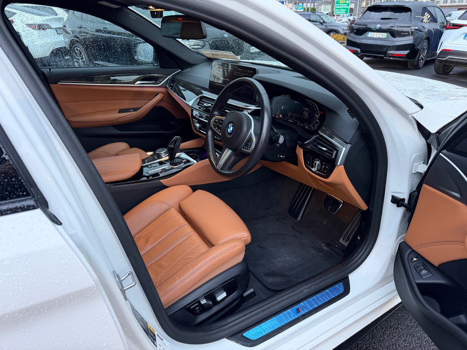 2021 BMW 5 Series 2L Petrol Plug-in Hybrid For Sale Images