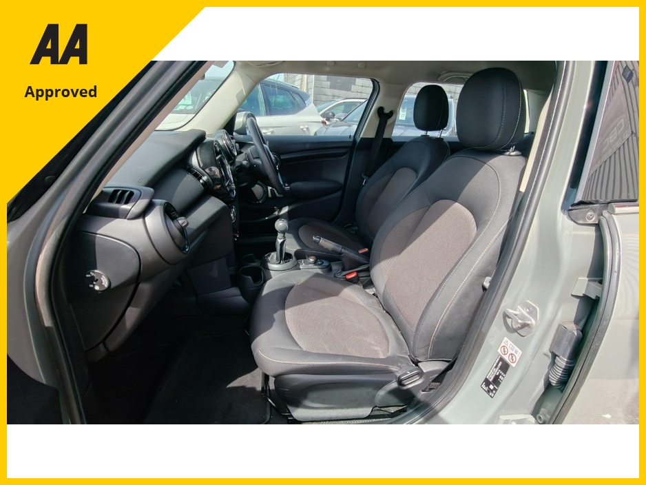 2019 MINI Hatch 1.5L Petrol For Sale Images